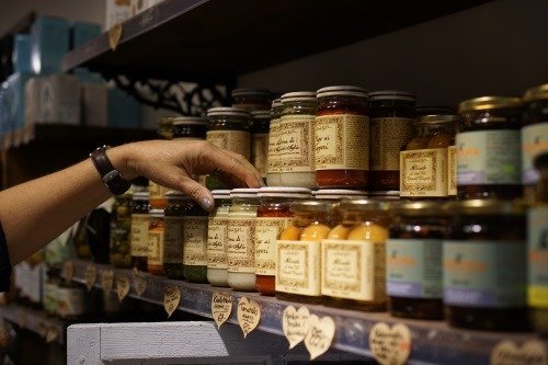 Delikatesshyllan i butiken